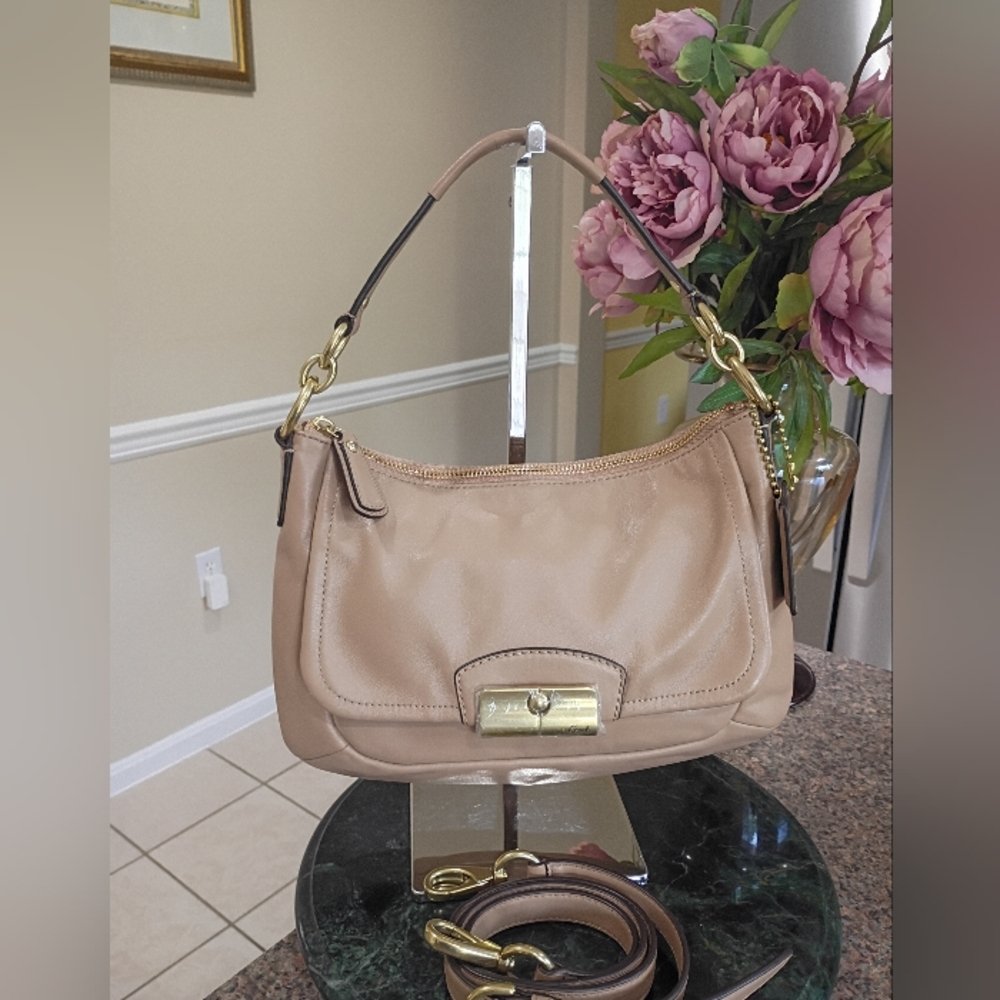 Coach Kirsten tan med leather shoulder bag - Picture 9 of 17